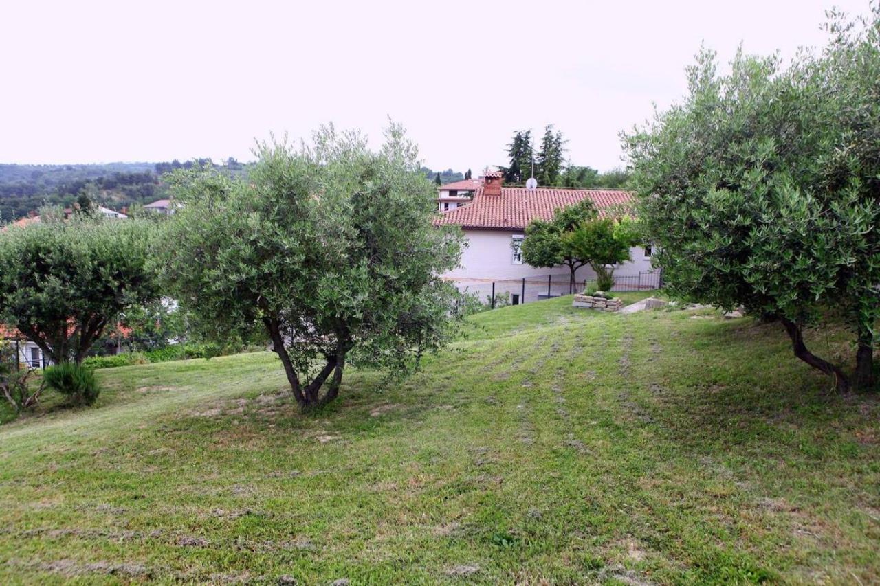 Villa Uma Изола Екстериор снимка