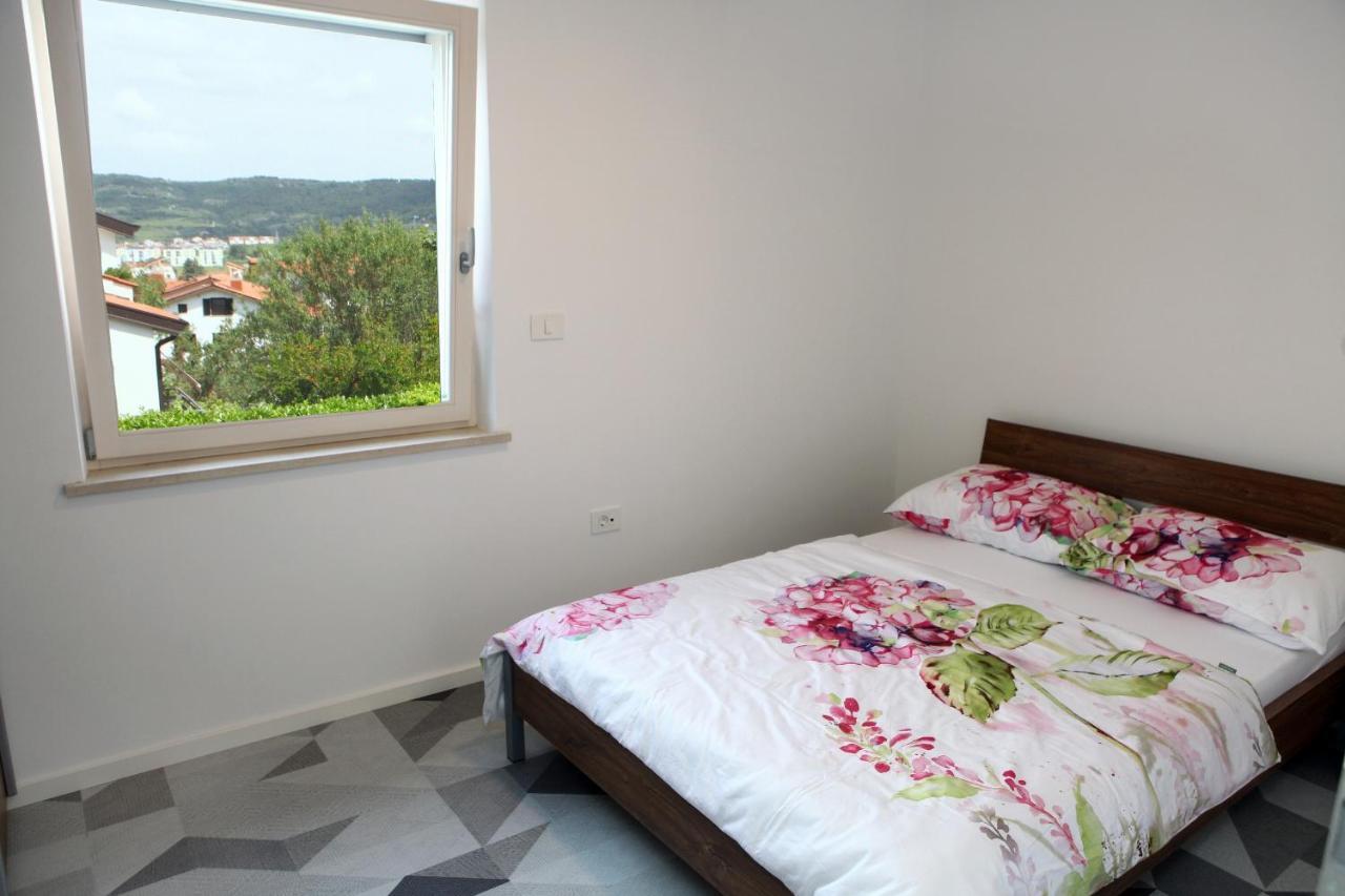 Villa Uma Изола Екстериор снимка